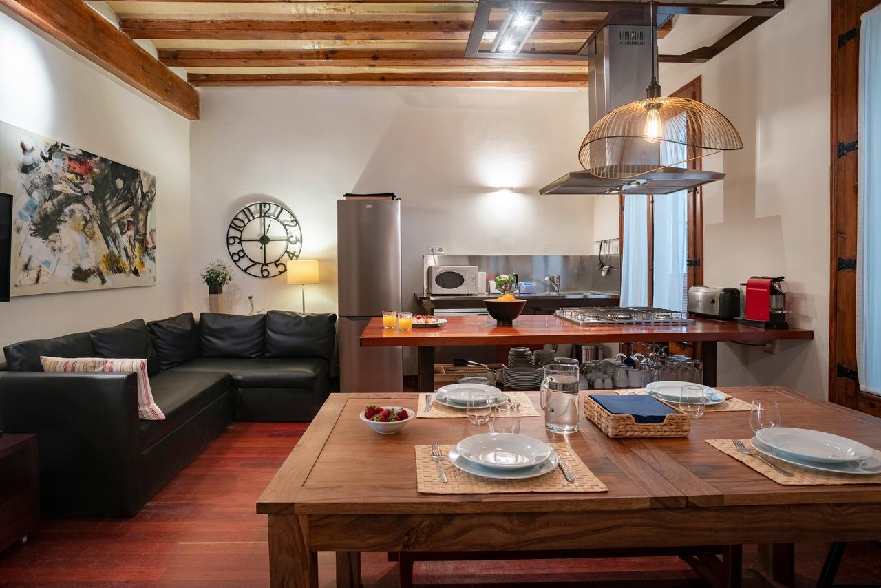 Habitat Apartments Ferran Βαρκελώνη Εξωτερικό φωτογραφία